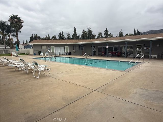 840 E Foothill 142, Azusa, CA 91702
