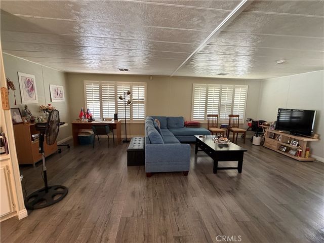 840 E Foothill 142, Azusa, CA 91702