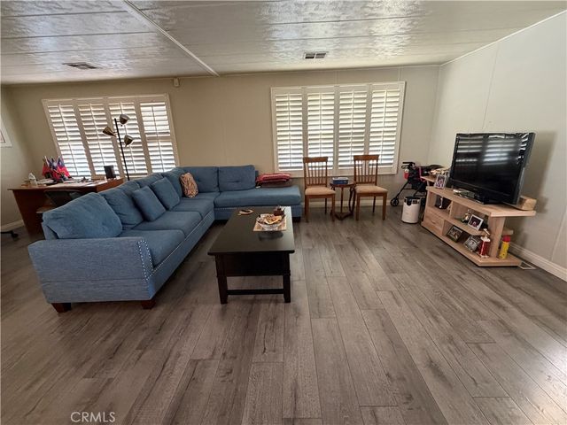 840 E Foothill 142, Azusa, CA 91702