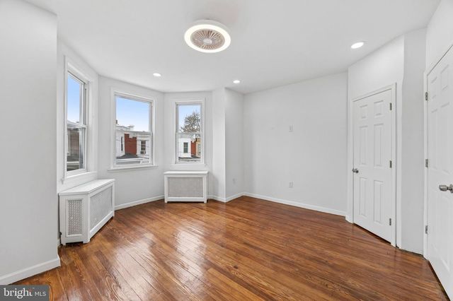 5648-00 BROOMALL ST, Philadelphia, PA 19143