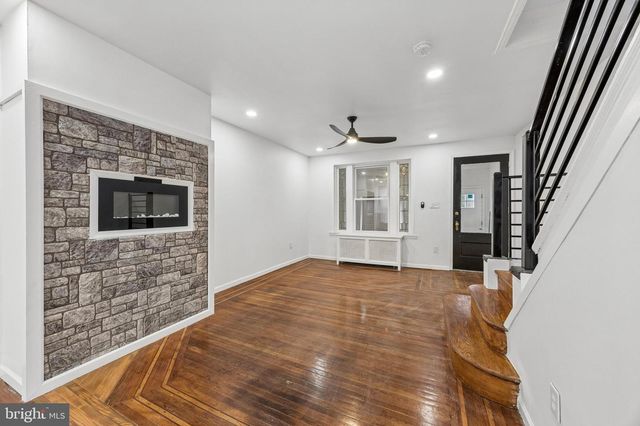 5648-00 BROOMALL ST, Philadelphia, PA 19143