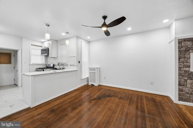 5648-00 BROOMALL ST, Philadelphia, PA 19143