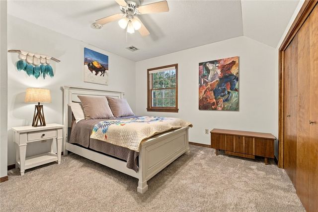 16176 Walnut Trace, Fayetteville, AR 72704