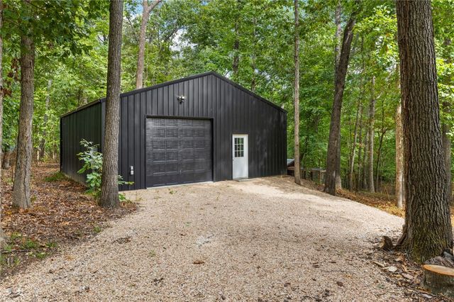 16176 Walnut Trace, Fayetteville, AR 72704