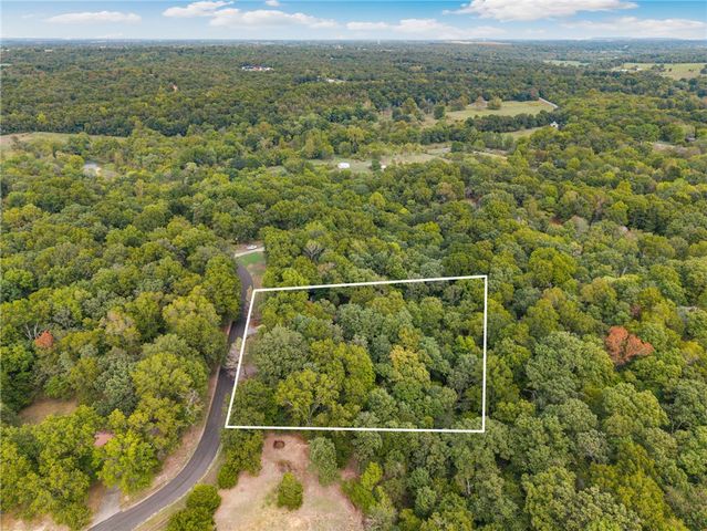 16176 Walnut Trace, Fayetteville, AR 72704