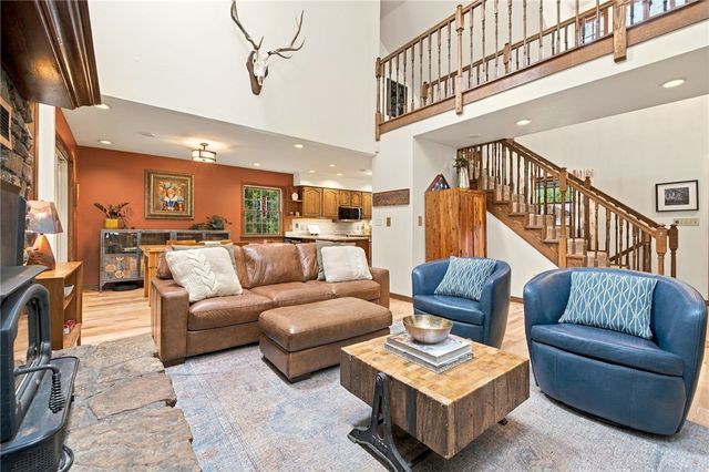 16176 Walnut Trace, Fayetteville, AR 72704
