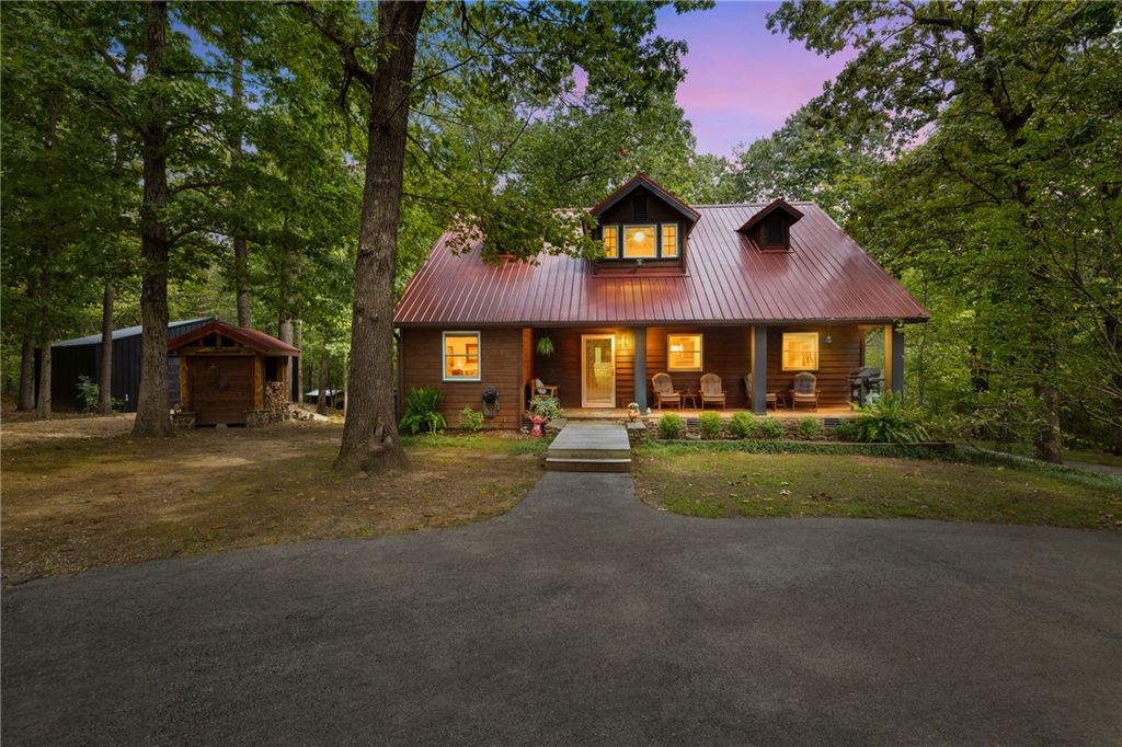 16176 Walnut Trace, Fayetteville, AR 72704