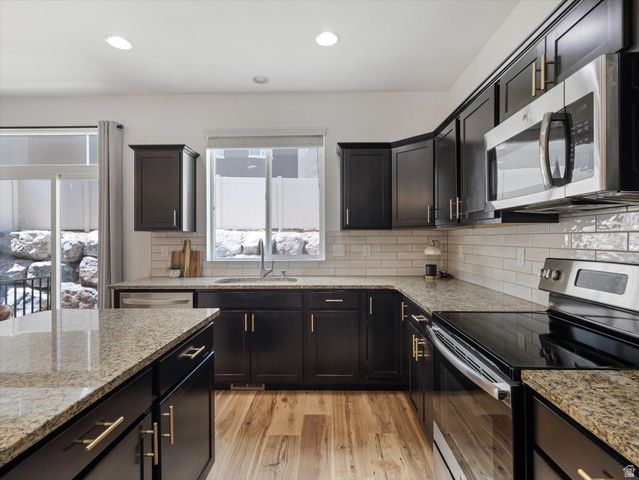 293 W WILLOW CREEK DR, Saratoga Springs, UT 84045
