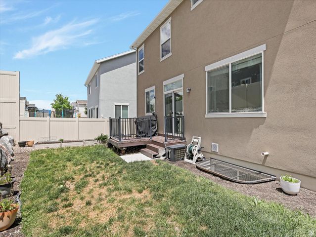 293 W WILLOW CREEK DR, Saratoga Springs, UT 84045