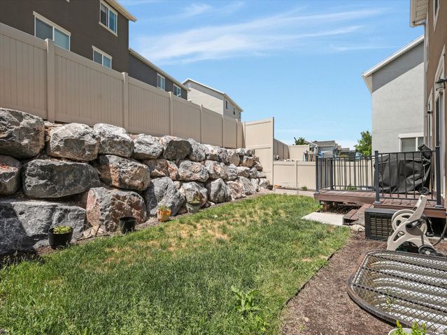 293 W WILLOW CREEK DR, Saratoga Springs, UT 84045