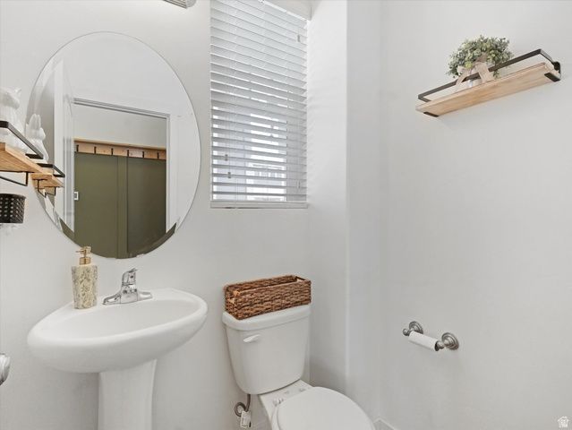 293 W WILLOW CREEK DR, Saratoga Springs, UT 84045