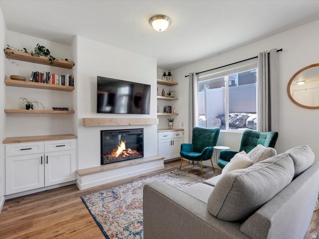 293 W WILLOW CREEK DR, Saratoga Springs, UT 84045