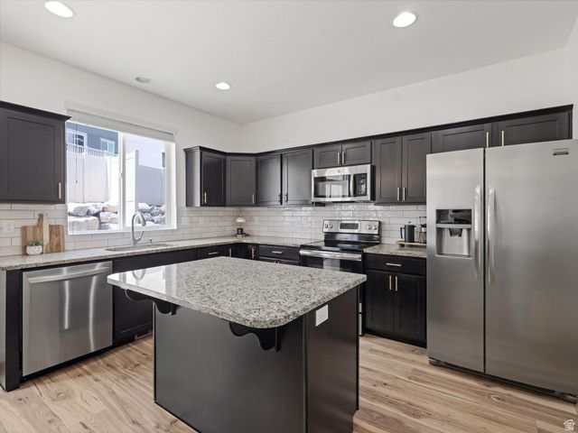 293 W WILLOW CREEK DR, Saratoga Springs, UT 84045