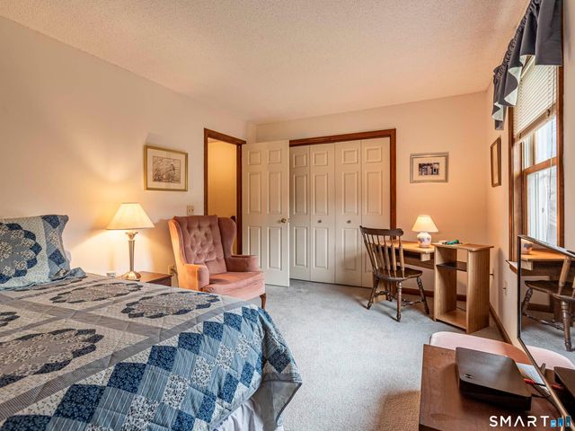 173 Candlewood Drive 173, Enfield, CT 06082