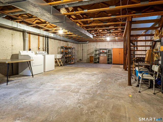 173 Candlewood Drive 173, Enfield, CT 06082