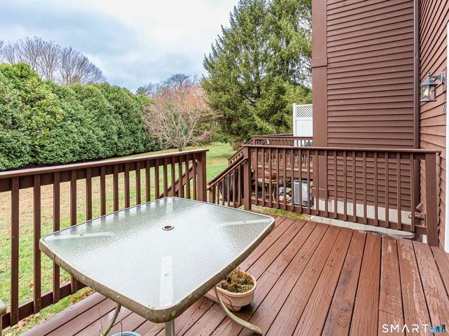 173 Candlewood Drive 173, Enfield, CT 06082