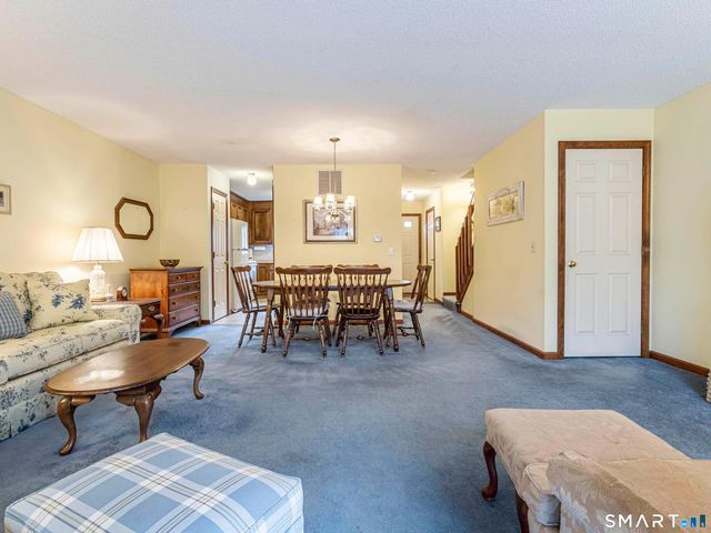 173 Candlewood Drive 173, Enfield, CT 06082