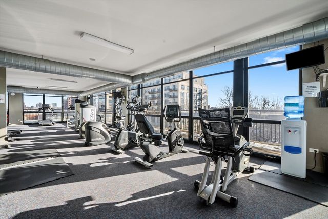 1001 W 15th Street 410, Chicago, IL 60608