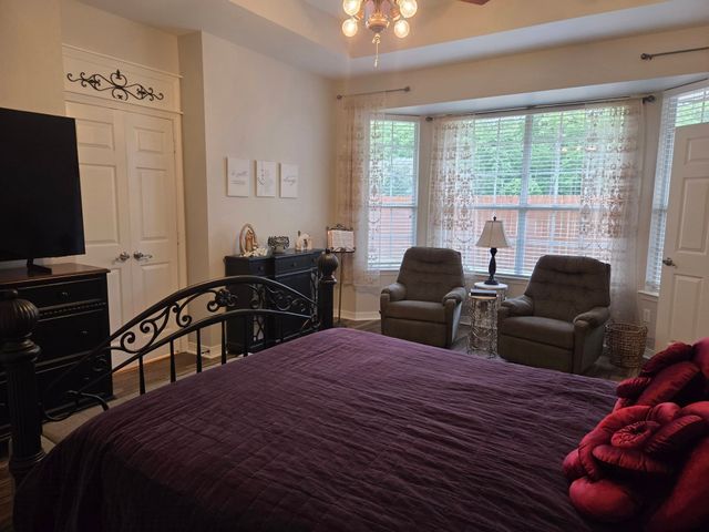 8100 Captain Mary Miller Drive, Shreveport, LA 71115