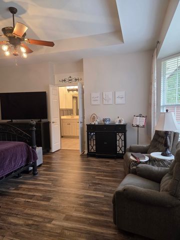 8100 Captain Mary Miller Drive, Shreveport, LA 71115