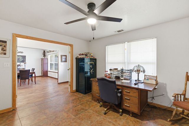 301 Rhoades Lane, Springtown, TX 76082