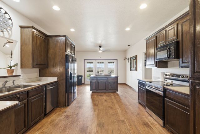 301 Rhoades Lane, Springtown, TX 76082