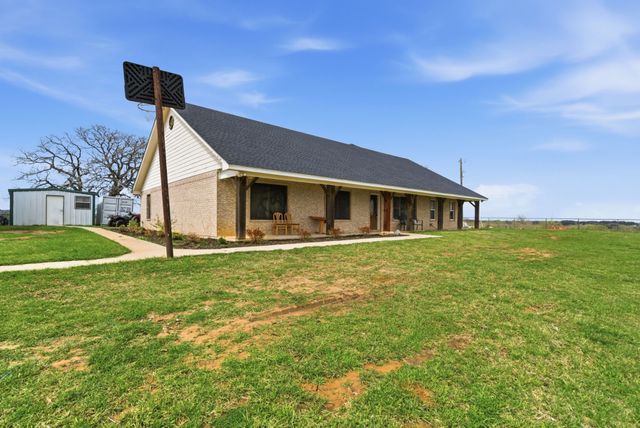 301 Rhoades Lane, Springtown, TX 76082