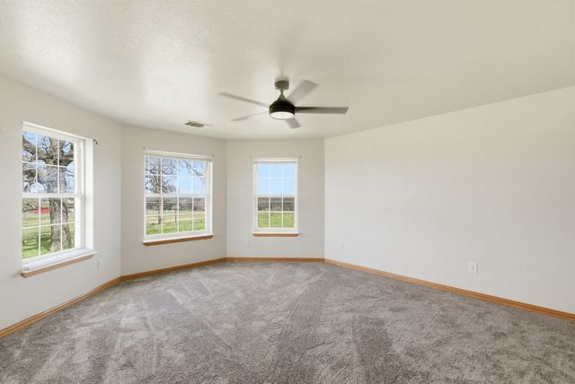 301 Rhoades Lane, Springtown, TX 76082