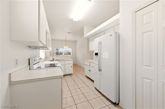 10707 Pearl Bay CIR, Estero, FL 33928