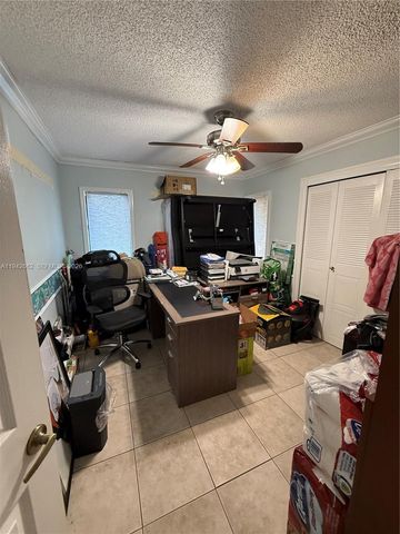 6190 Pine Tree Ln, Tamarac, FL 33319