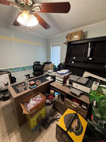 6190 Pine Tree Ln, Tamarac, FL 33319