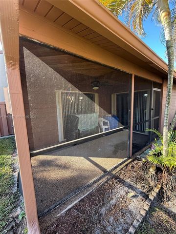 6190 Pine Tree Ln, Tamarac, FL 33319