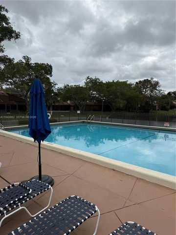 6190 Pine Tree Ln, Tamarac, FL 33319