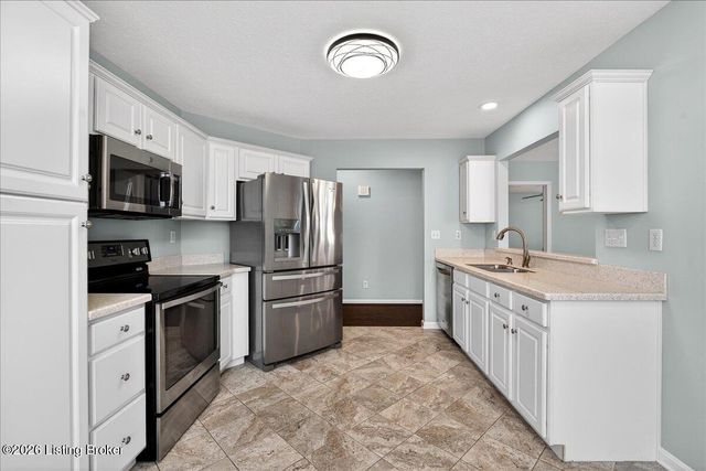 10413 Monticello Forest Cir, Jeffersontown, KY 40299