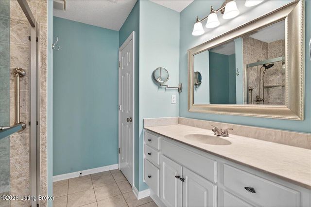 10413 Monticello Forest Cir, Jeffersontown, KY 40299