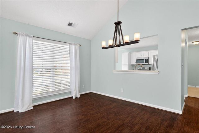 10413 Monticello Forest Cir, Jeffersontown, KY 40299