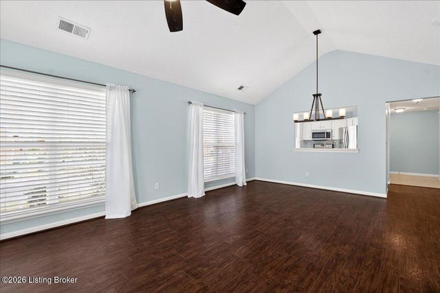 10413 Monticello Forest Cir, Jeffersontown, KY 40299