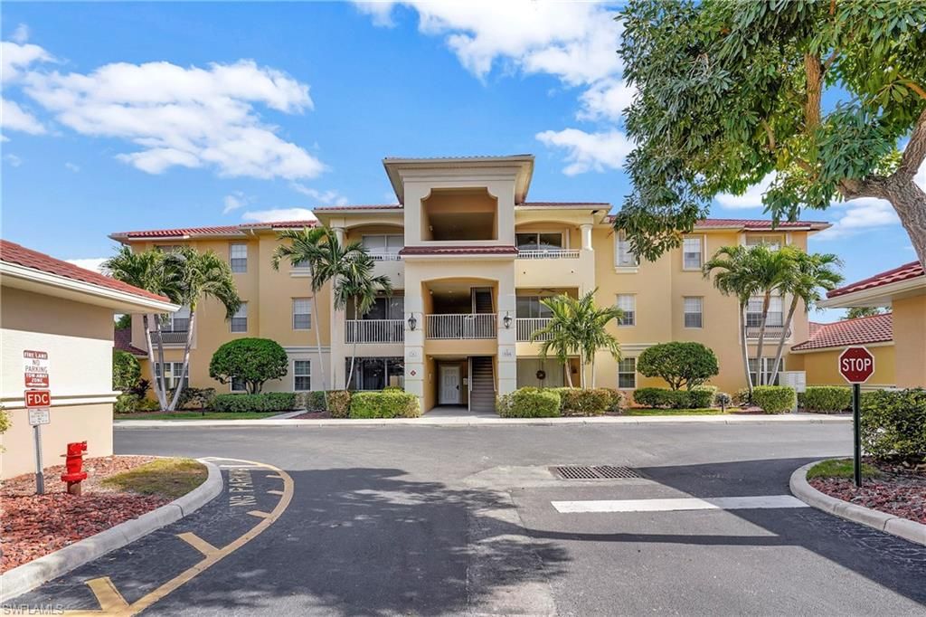 Image 20 of property listing at 1500 SW 50TH ST 103, Cape Coral, FL 33914