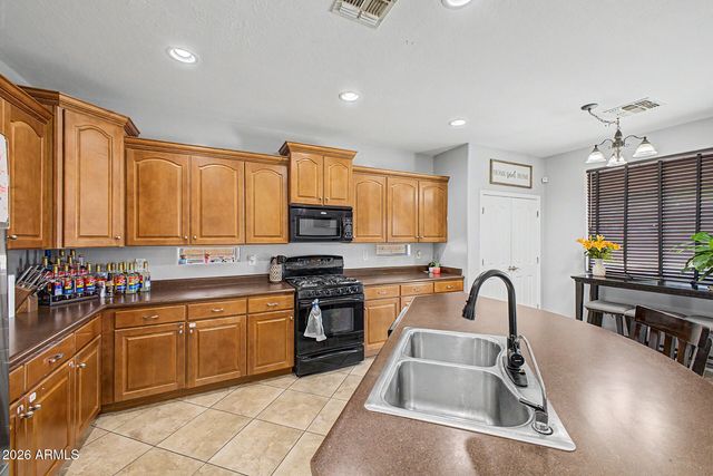 2910 S 88TH Avenue, Tolleson, AZ 85353