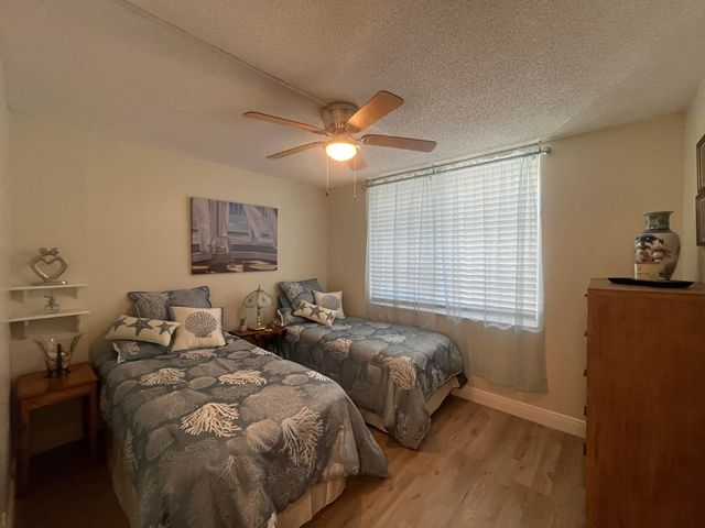 4850 NW 29 Court 327, Lauderdale Lakes, FL 33313