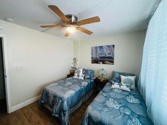 4850 NW 29 Court 327, Lauderdale Lakes, FL 33313