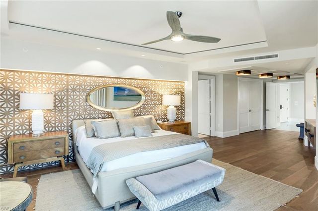 13665 Vanderbilt DR # 301, Naples, FL 34110