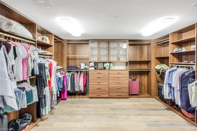 13665 Vanderbilt DR # 301, Naples, FL 34110