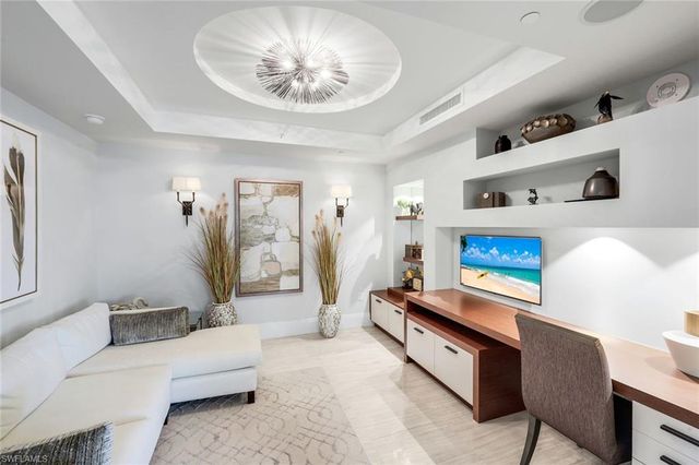 13665 Vanderbilt DR # 301, Naples, FL 34110