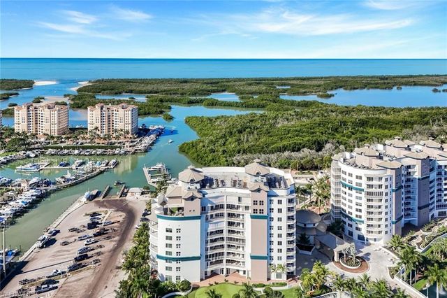 13665 Vanderbilt DR # 301, Naples, FL 34110