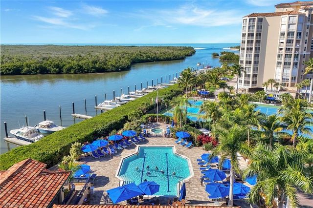 13665 Vanderbilt DR # 301, Naples, FL 34110