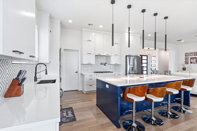 1603 NW Santorini Lane, Bentonville, AR 72712