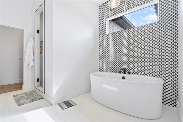 1603 NW Santorini Lane, Bentonville, AR 72712