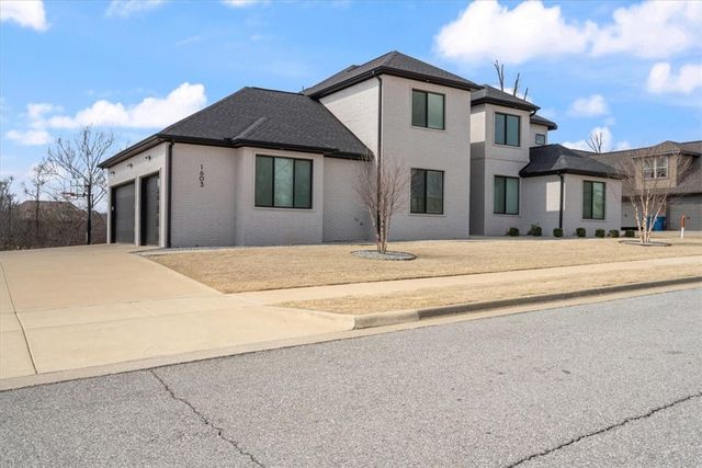 1603 NW Santorini Lane, Bentonville, AR 72712