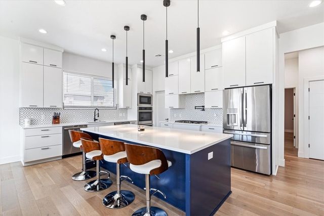 1603 NW Santorini Lane, Bentonville, AR 72712